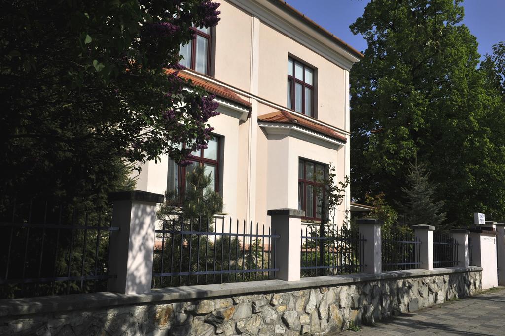 Penzion Moravia Olomouc Exteriör bild